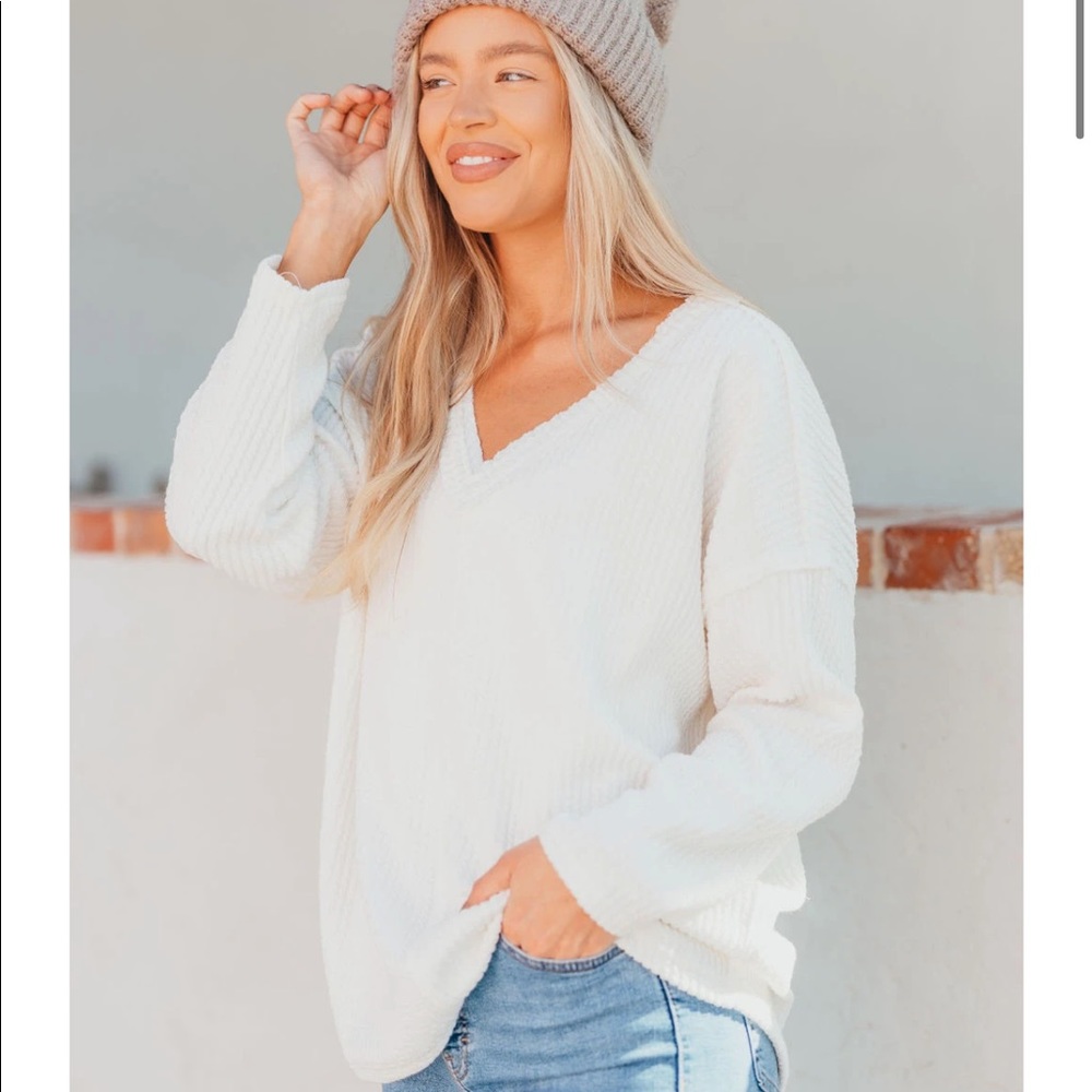 Monday top in off white